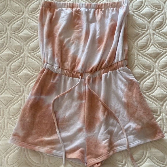 Cute boutique pink tye dye romper beach coverup size small - Picture 3 of 4